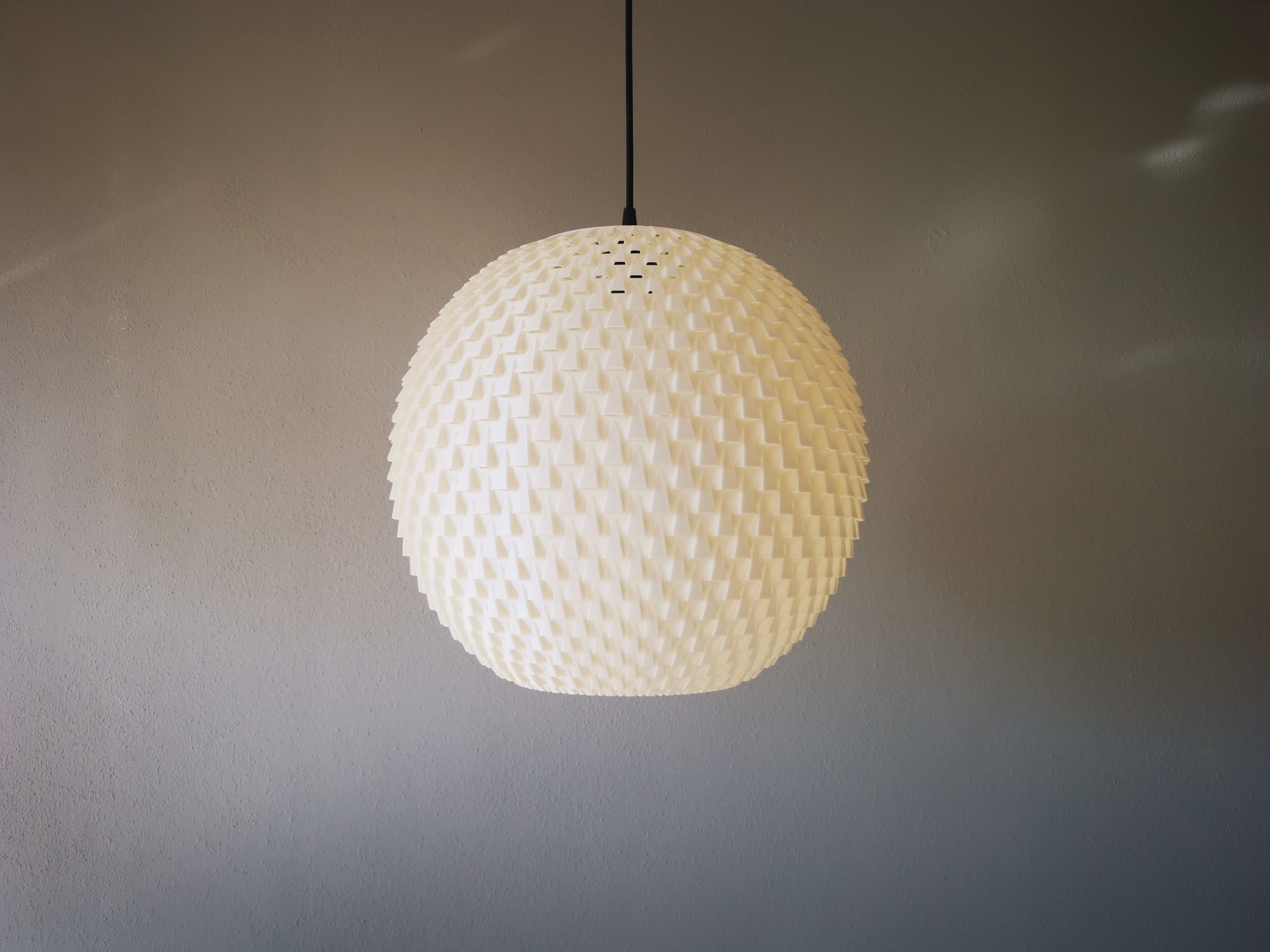 Design, Designleuchte, Hängeleuchte, Pendelleuchte, Trend, Lifestyle, Pendant Lamp, Licht, Leuchte, Lampe, schönes licht, leuchte, schönes zuhause, münchen, hamburg, berlin, stuttgart, schöner wohnen, interieur design, licht und schatten