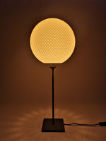 Lade das Bild in den Galerie-Viewer, Design, Designleuchte, Hängeleuchte, Pendelleuchte, Trend, Lifestyle, Pendant Lamp, Licht, Leuchte, Lampe, schönes licht, leuchte, schönes zuhause, münchen, hamburg, berlin, stuttgart, schöner wohnen, standleuchte, schöne standleuchte, edle leuchte, stehleuchteinterieur design, licht und schatten, led leuchte, smartes licht, led, tischleuchte, tischlampe, büro tischleuchte
