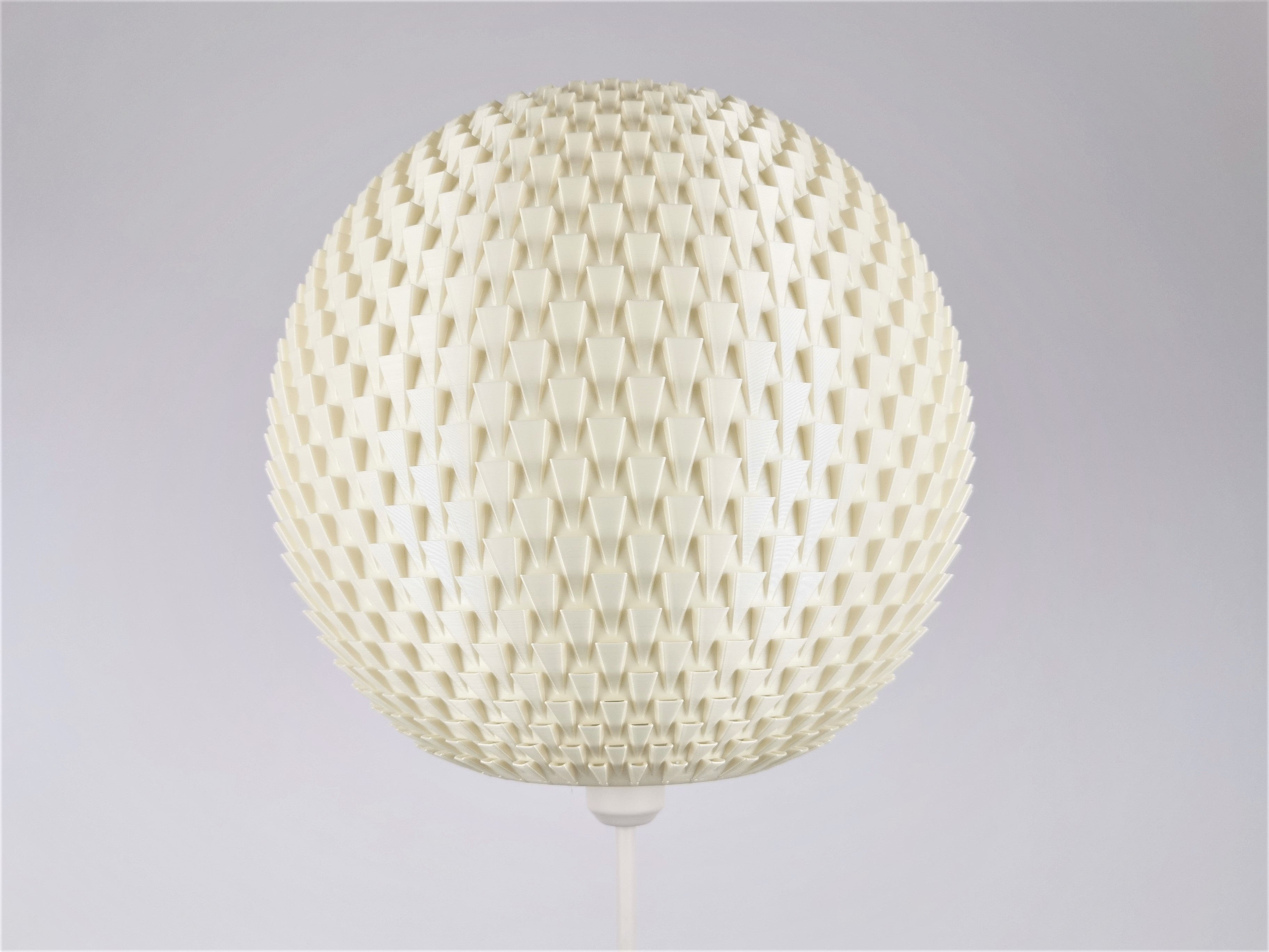 Design, Designleuchte, Hängeleuchte, Pendelleuchte, Trend, Lifestyle, Pendant Lamp, Licht, Leuchte, Lampe, schönes licht, leuchte, schönes zuhause, münchen, hamburg, berlin, stuttgart, schöner wohnen, standleuchte, schöne standleuchte, edle leuchte, stehleuchte, interieur design, licht und schatten, led leuchte, smartes licht, led, schönes licht