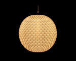 Lade das Bild in den Galerie-Viewer, Design, Designleuchte, Hängeleuchte, Pendelleuchte, Trend, Lifestyle, Pendant Lamp, Licht, Leuchte, Lampe, schönes licht, leuchte, schönes zuhause, münchen, hamburg, berlin, stuttgart, schöner wohnen, interieur design, licht und schatten
